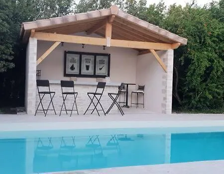 Mas Tareau L Authentique * Beaucaire (Gard)